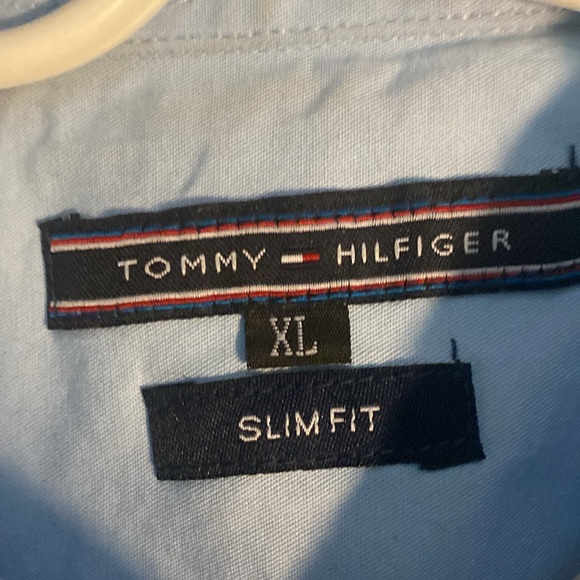 Tommy Hilfiger - Picture 3 of 3
